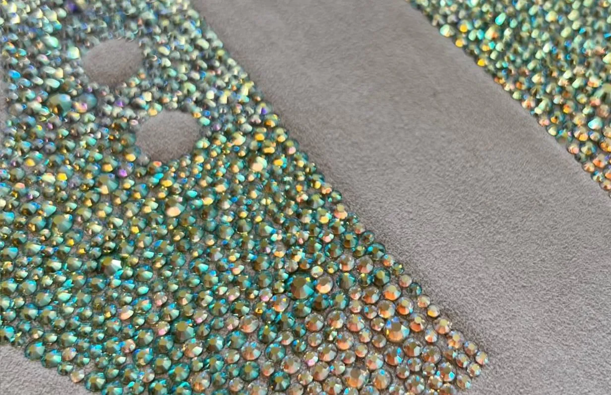 Applicazione strass